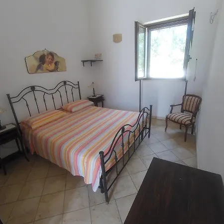 Azienda Agrituristica Masseria La Verna ファームステイ