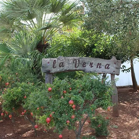 Azienda Agrituristica Masseria La Verna Patù