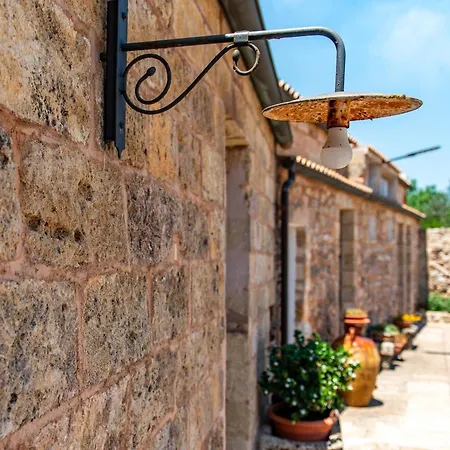 Agroturismo Azienda Agrituristica Masseria La Verna