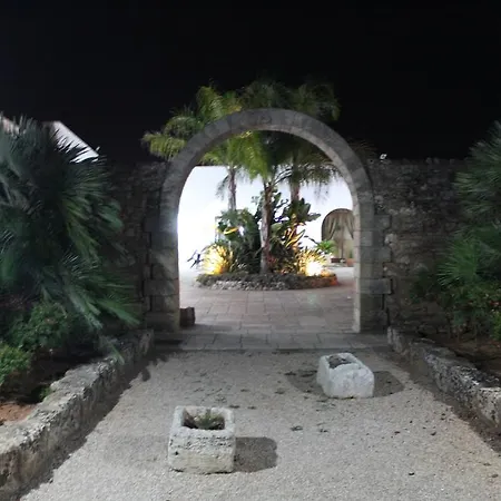 Azienda Agrituristica Masseria La Verna *